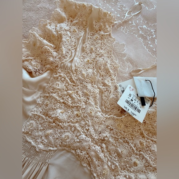 Ivory Lace Detail Slip Dress - Picture 7 of 8